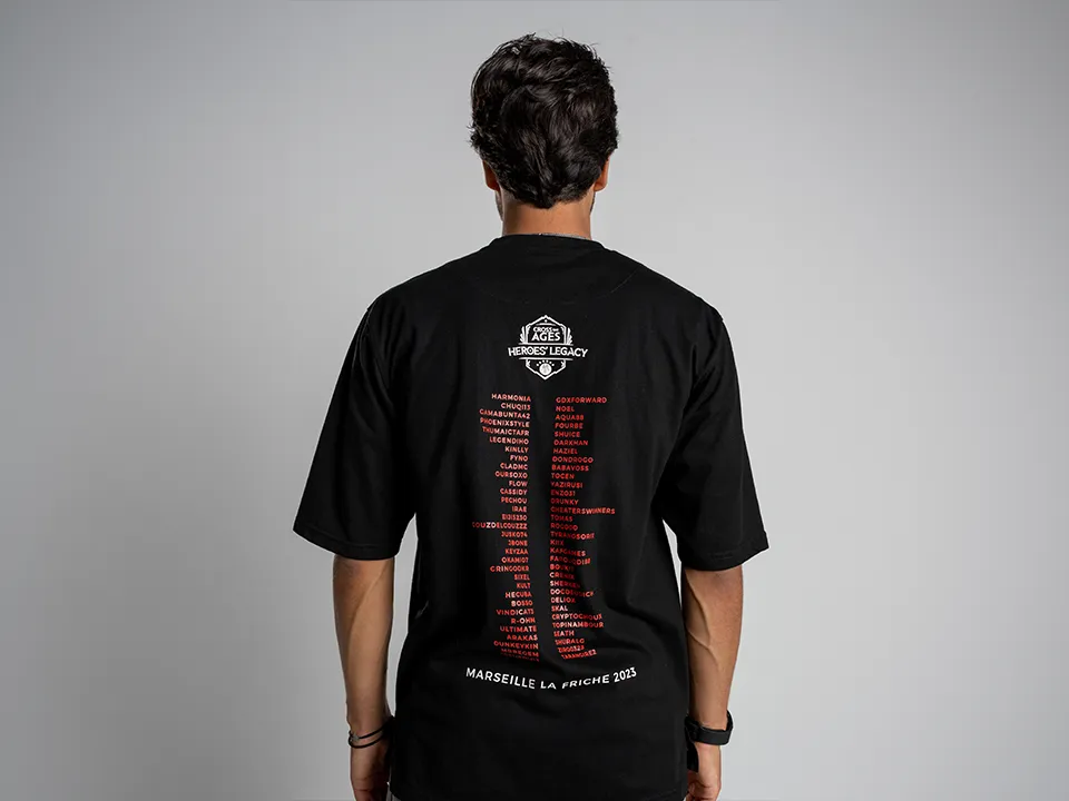 Tee-Shirt Heroes Legacy Edition limitée